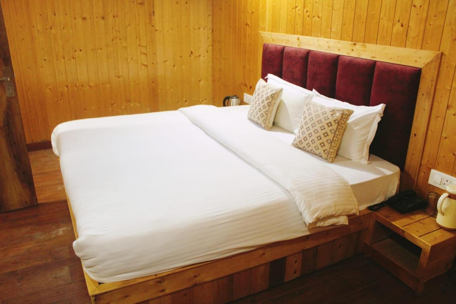 Hotel White Cloud Banikhet Kültér fotó